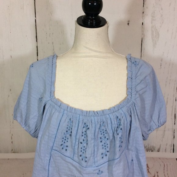 2/$30 ZARA Blue Eyelet Cropped Top Size Medium Short Peasant Crop Top Boho - Picture 2 of 12
